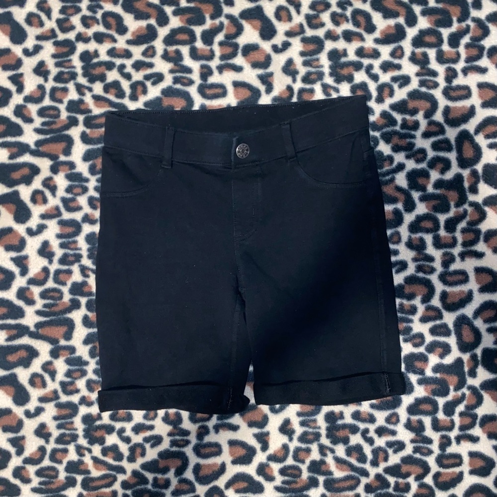 black kids shorts